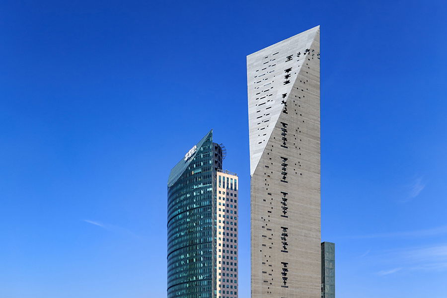 Three-Sided High-Rise Tower Takes Shape over Mexico City