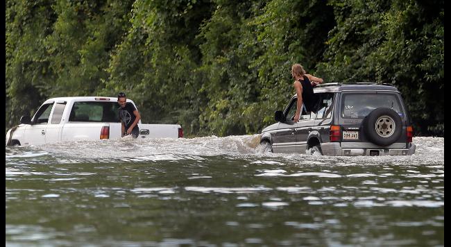 Levee Breached in Louisiana, Thousands Affected