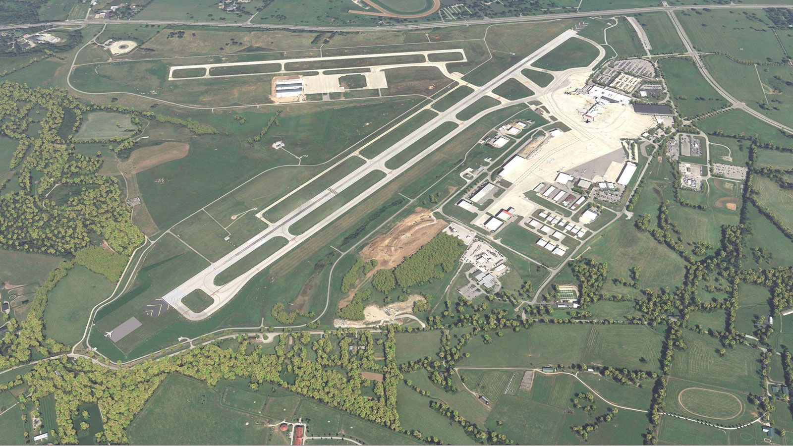 HDR to Design Airport Runway Rehabs in Florida and Kentucky