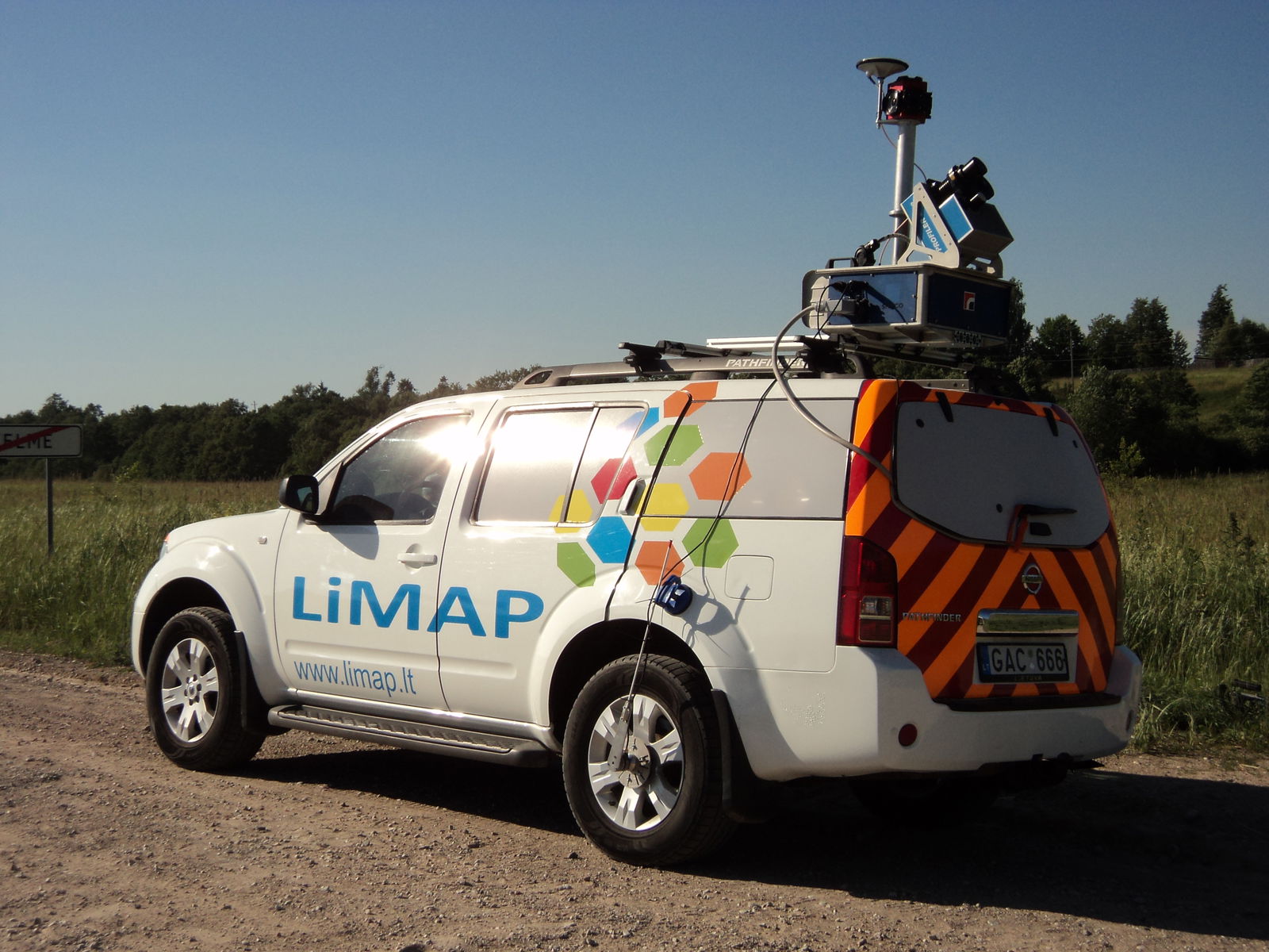 Lithuanian Survey Experts Takes Delivery of SITECO Road-Scanner