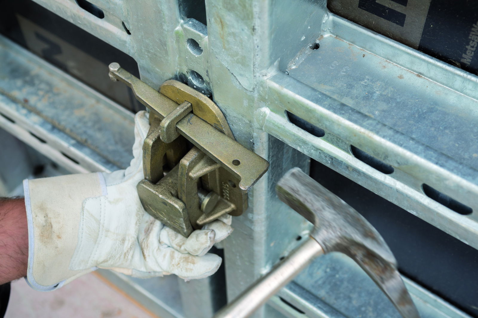 NOEtop Wall Formwork With One-Sided Tie Rod System