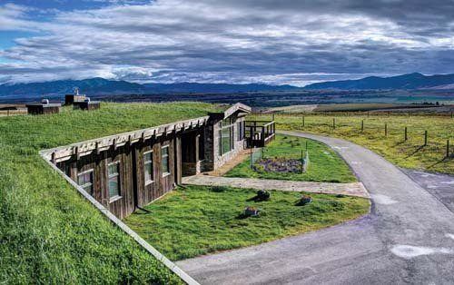 Houses That Are One With the Environment