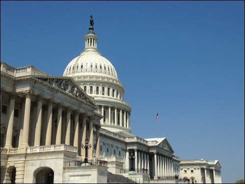 Congress Avoids Shutdown, Approves One-Week Extension of 2016 Spending Levels