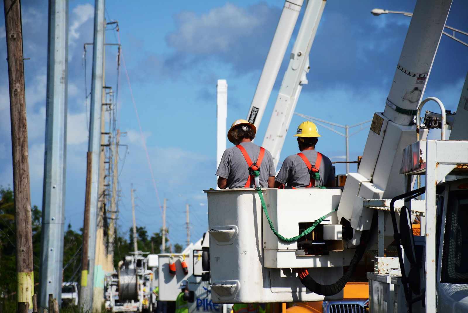 Fluor Awarded Second U.S. Army Corps of Engineers Contract to Support Power Grid Repair in Puerto Rico