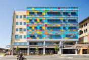 UCSF Benioff Children's Hospital Oakland Outpatient Center, Designed by HDR and Taylor Design, Opens to Patients