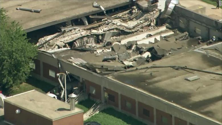 Chicago Water Plant Collapses After Explosion, Injuring 10
