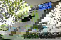 Unique Bluewater Hydration Station Serves Free Water to Shanghai’s Bustling Metro Users