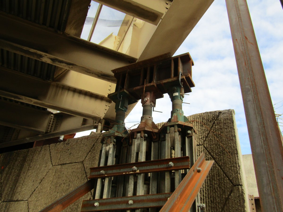 Heavy Duty Superprop® Shores From Acrow Bridge Support Railway Overpass During Major Highway Construction in Texas