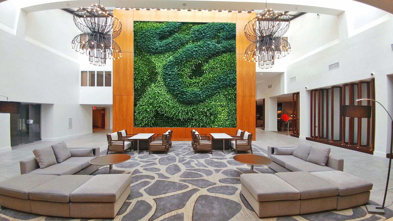 GSky Surpasses 500 Versa Wall® Indoor Living Walls