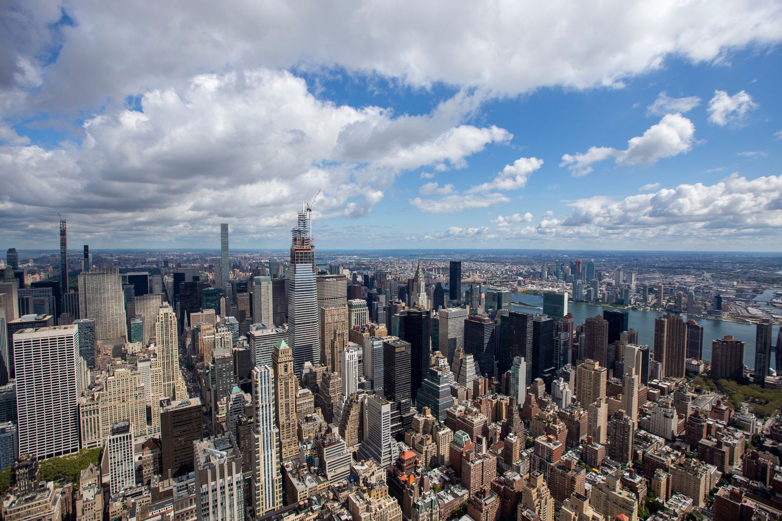 AECOM Celebrates Topping Out of SL Green’s 1400 Foot Tall One Vanderbilt Avenue