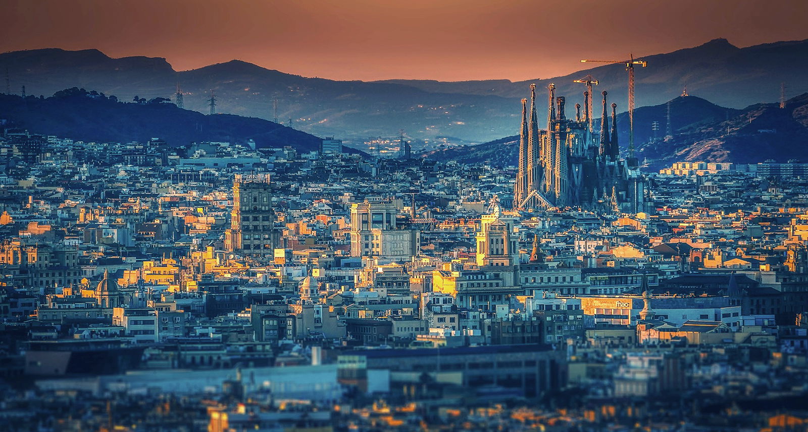 Hexagon Wins World Smart City Award