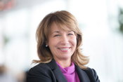 HDR’s Lisa Reece Named Woman of the Year by the Women’s Transportation Seminar Inland Empire Chapter