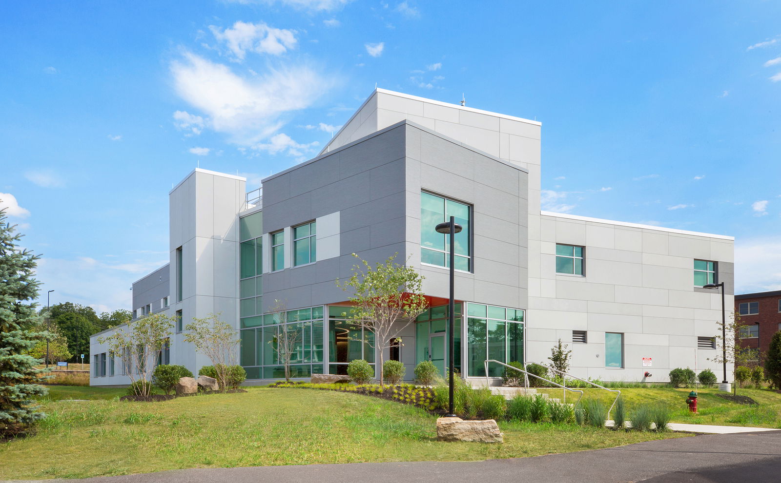 $13.5 Million SUNY New Paltz Engineering Innovation Hub, designed by Urbahn Architects PC and built by PC Construction, Receives LEED Gold Certification