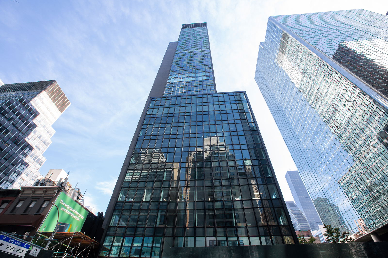 The Durst Organization repositions landmark Manhattan building by installing View Smart Windows