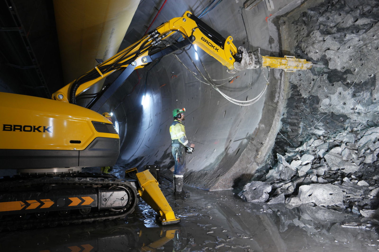 Brokk Increases Safety and Productivity in Confined Spaces With Shaft and Tunneling Tools