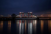 Mammoet moves steel-arched bridge in nighttime operation