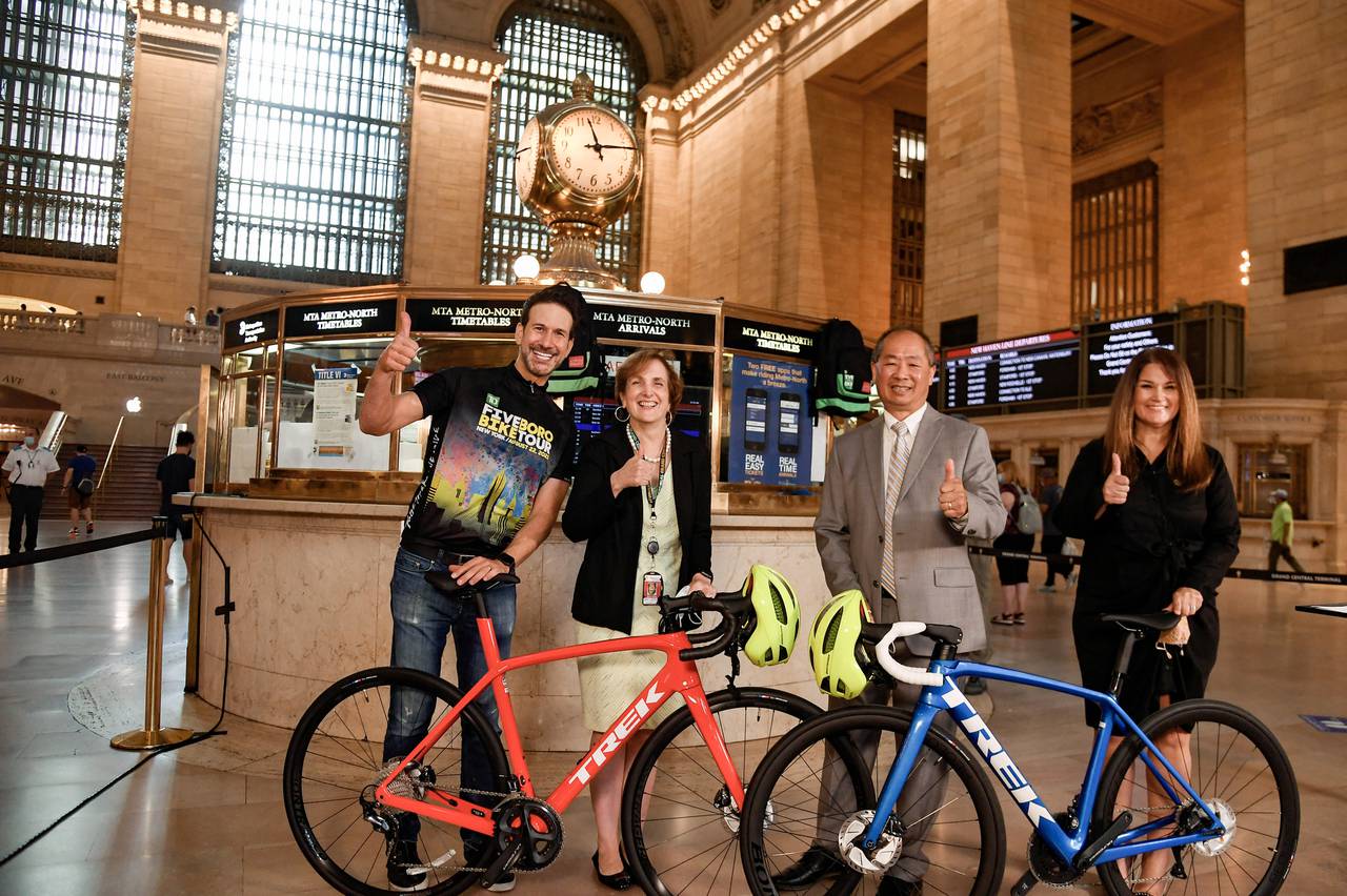 New Law Requires MTA "To Consider Bicycle And Pedestrian Access" At Bridges And Stations