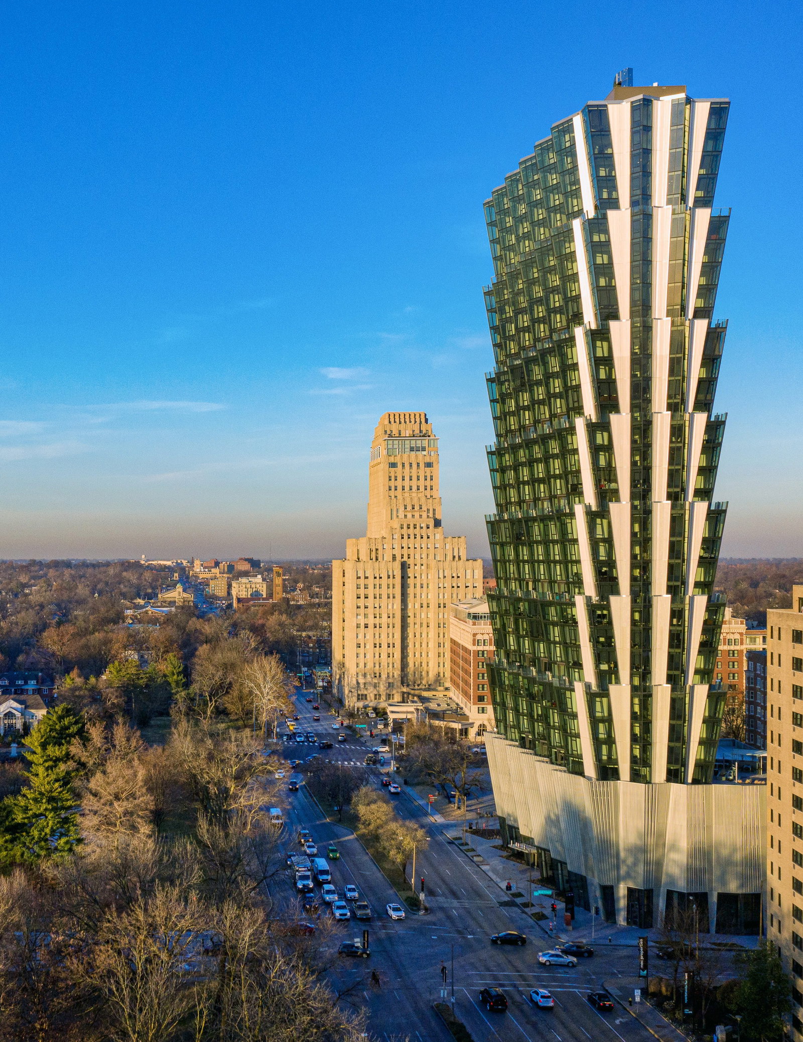 One Hundred Above the Park: A New St. Louis Landmark