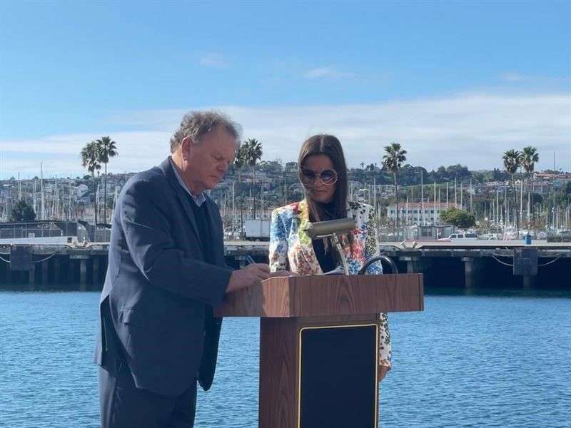 Eco Wave Power Global to Relocate the Gibraltar Wave Energy Array to the Port of LA