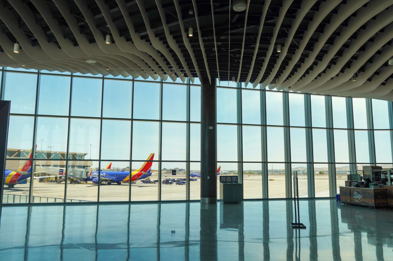 View Smart Glass Improves Energy Efficiency and Passenger Experience at Phoenix Sky Harbor International Airport