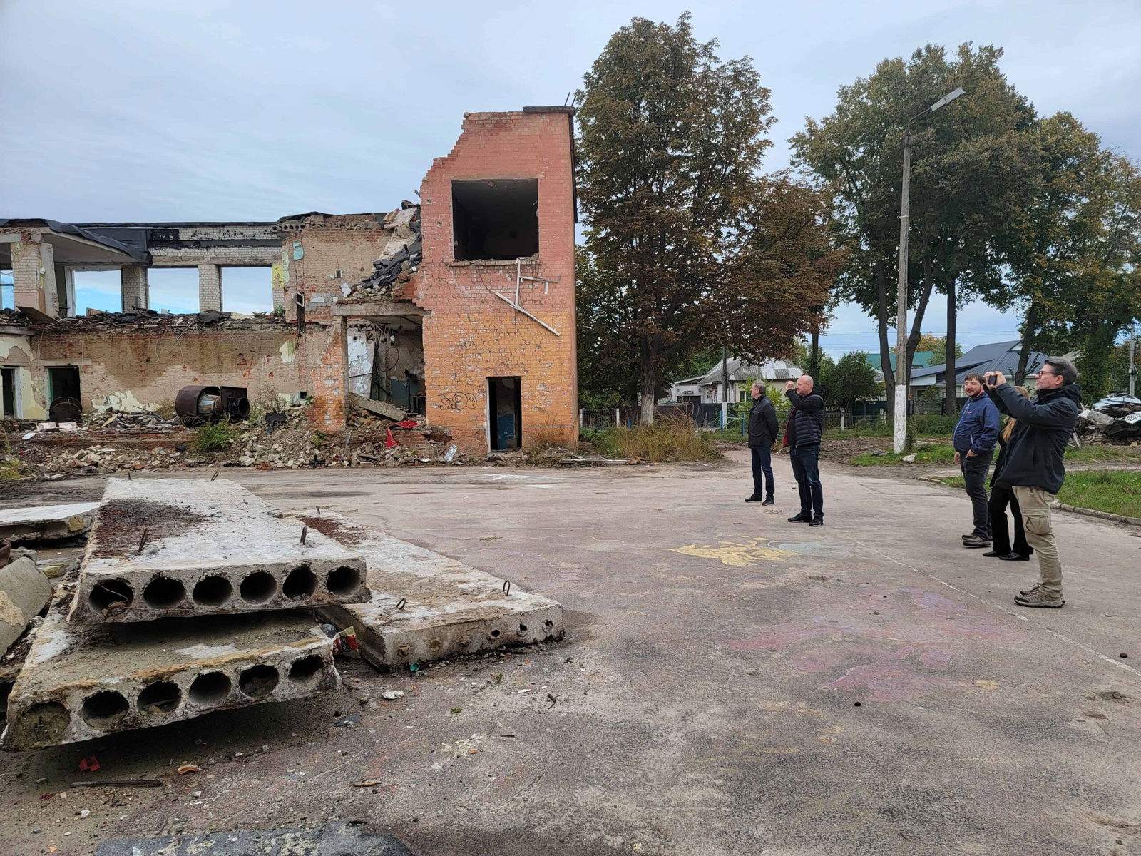 Engineering Experts Arrive In Kyiv As Missiles Land