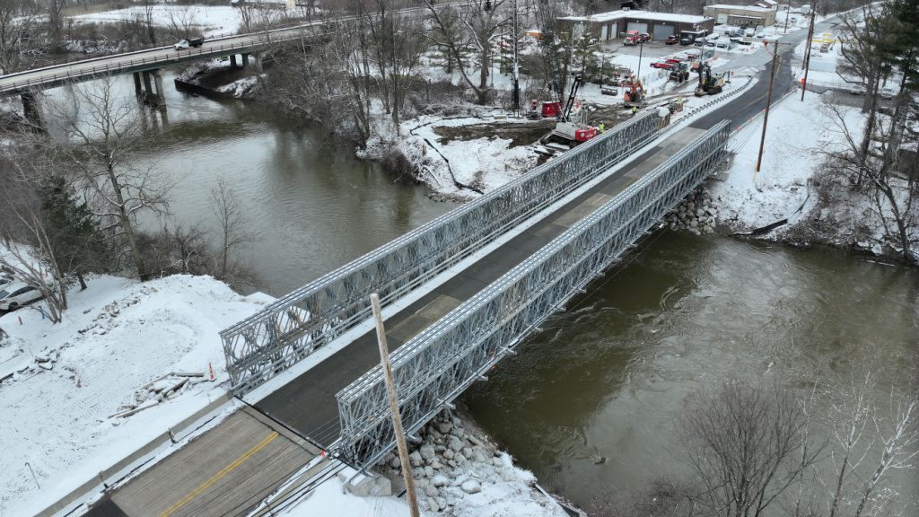Acrow Supplies Temporary Detour for Traffic and Relocated Utility Line During Bridge Replacement in Ohio