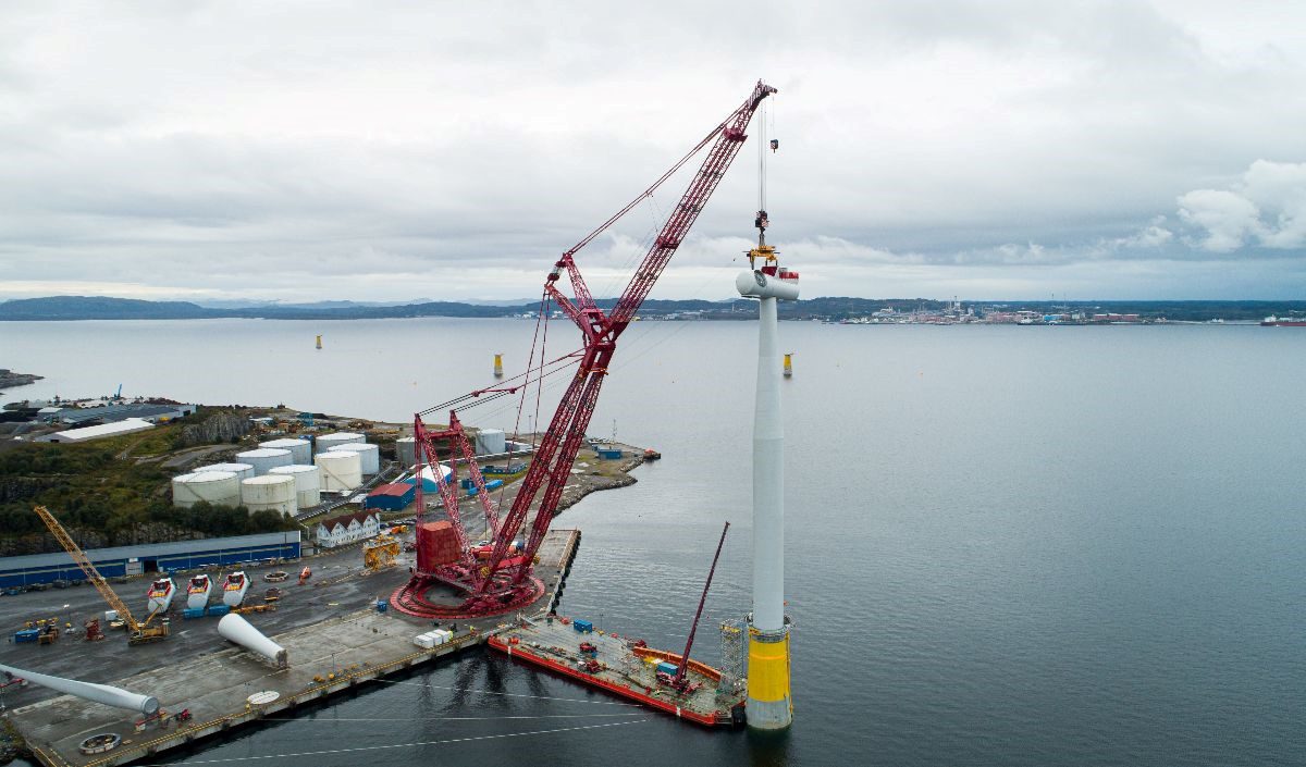 Assembling the world’s largest floating offshore wind farm