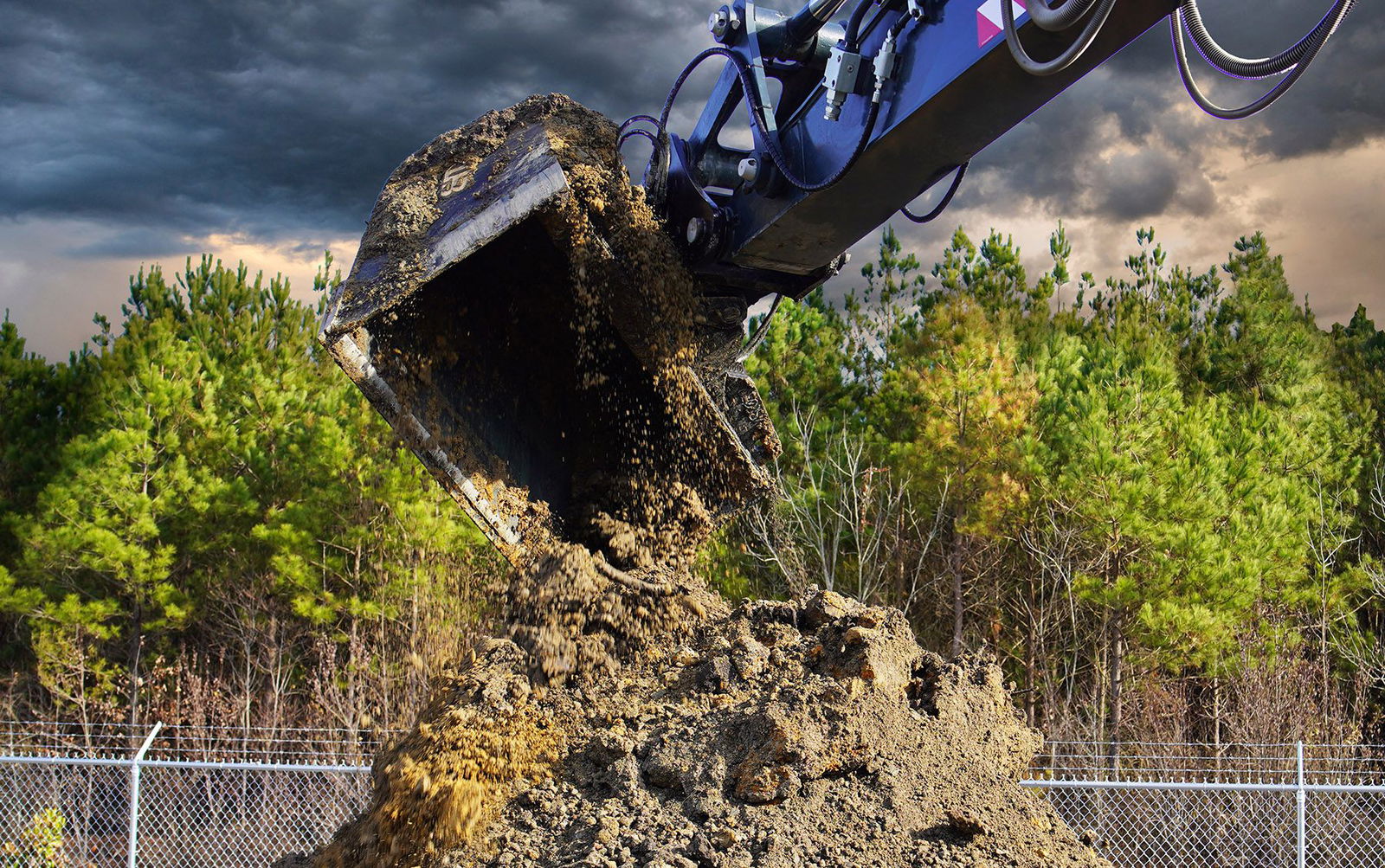 Werk-Brau Tilt Buckets Enhance Productivity and Reduce Track and Undercarriage Wear