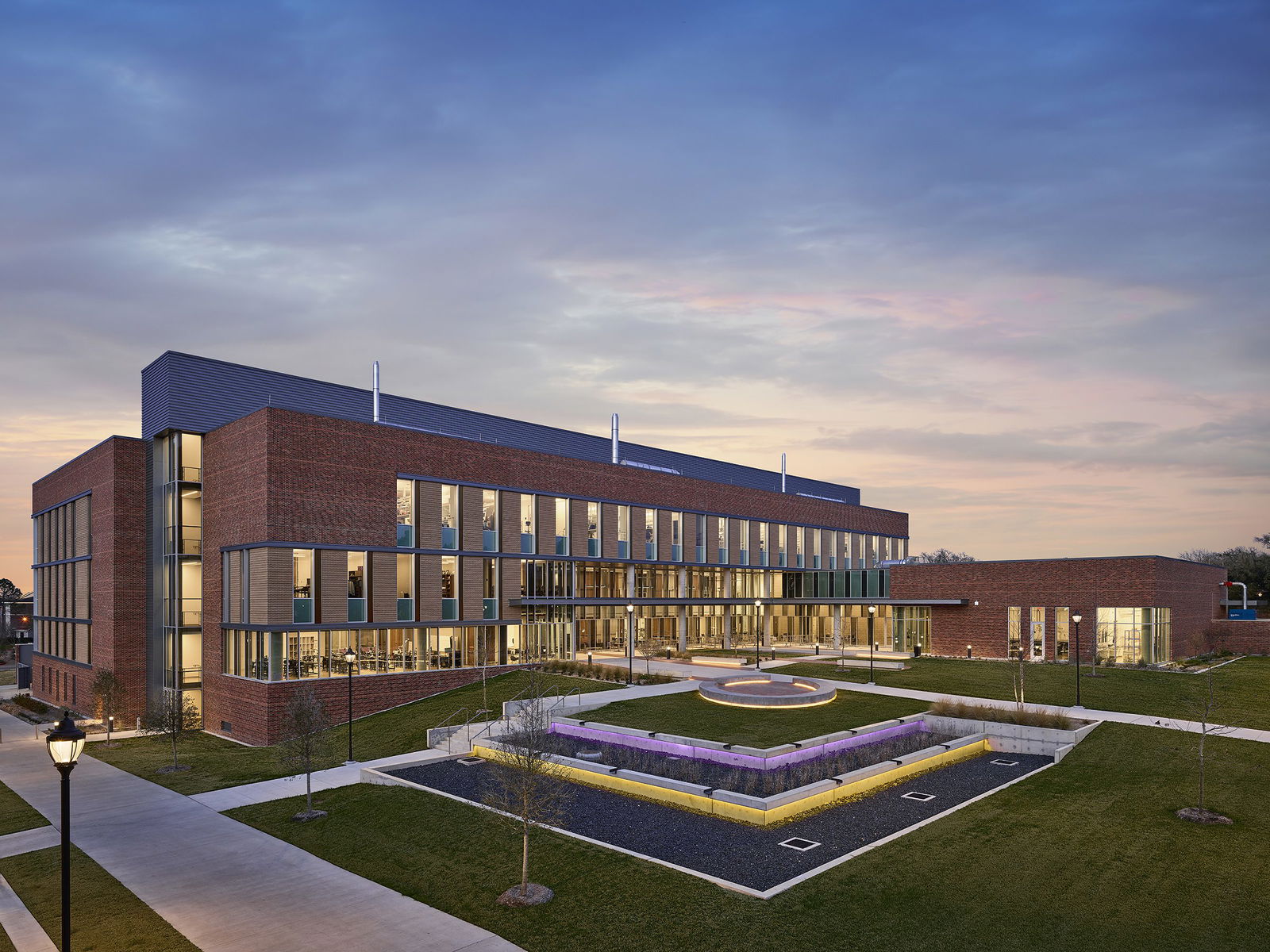 Stantec-designed Engineering Classroom and Research Building opens its doors at Prairie View A&M University