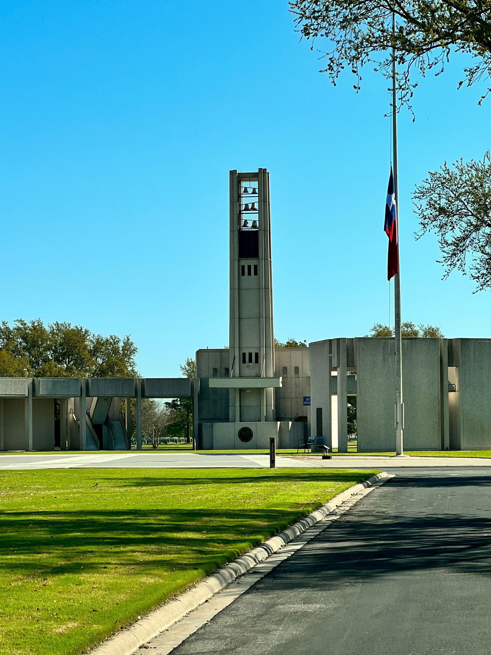 Houston National Cemetery’s Hemicycle Monument
