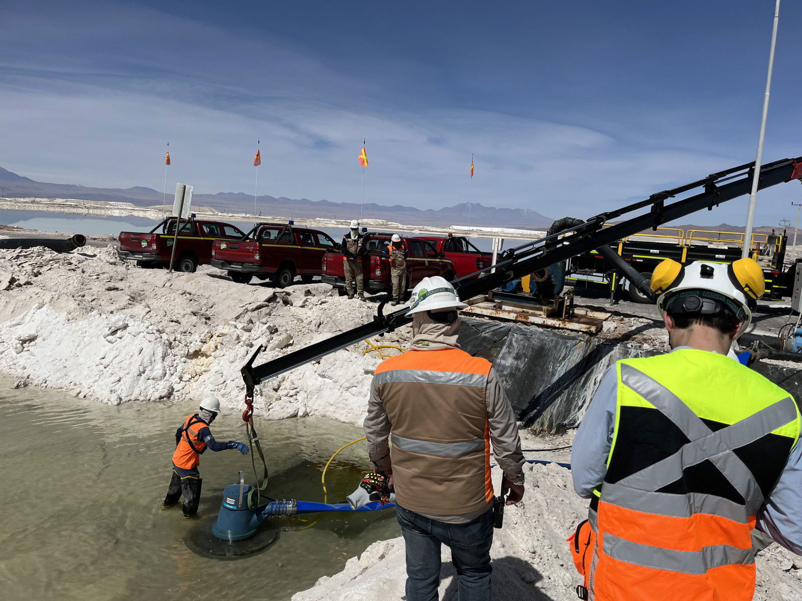 Atlas Copco WEDA electric dewatering pumps optimise lithium extraction process at Chilean mine