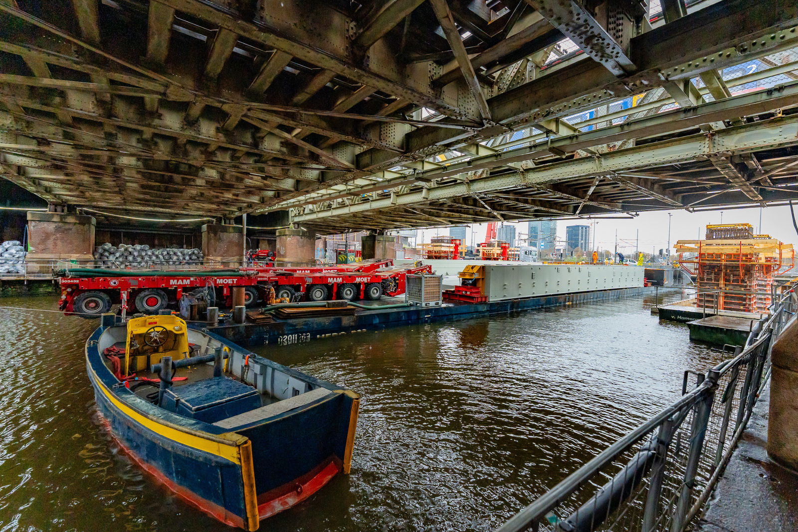 Mammoet begins major bridge replacement project at Amsterdam Centraal Station