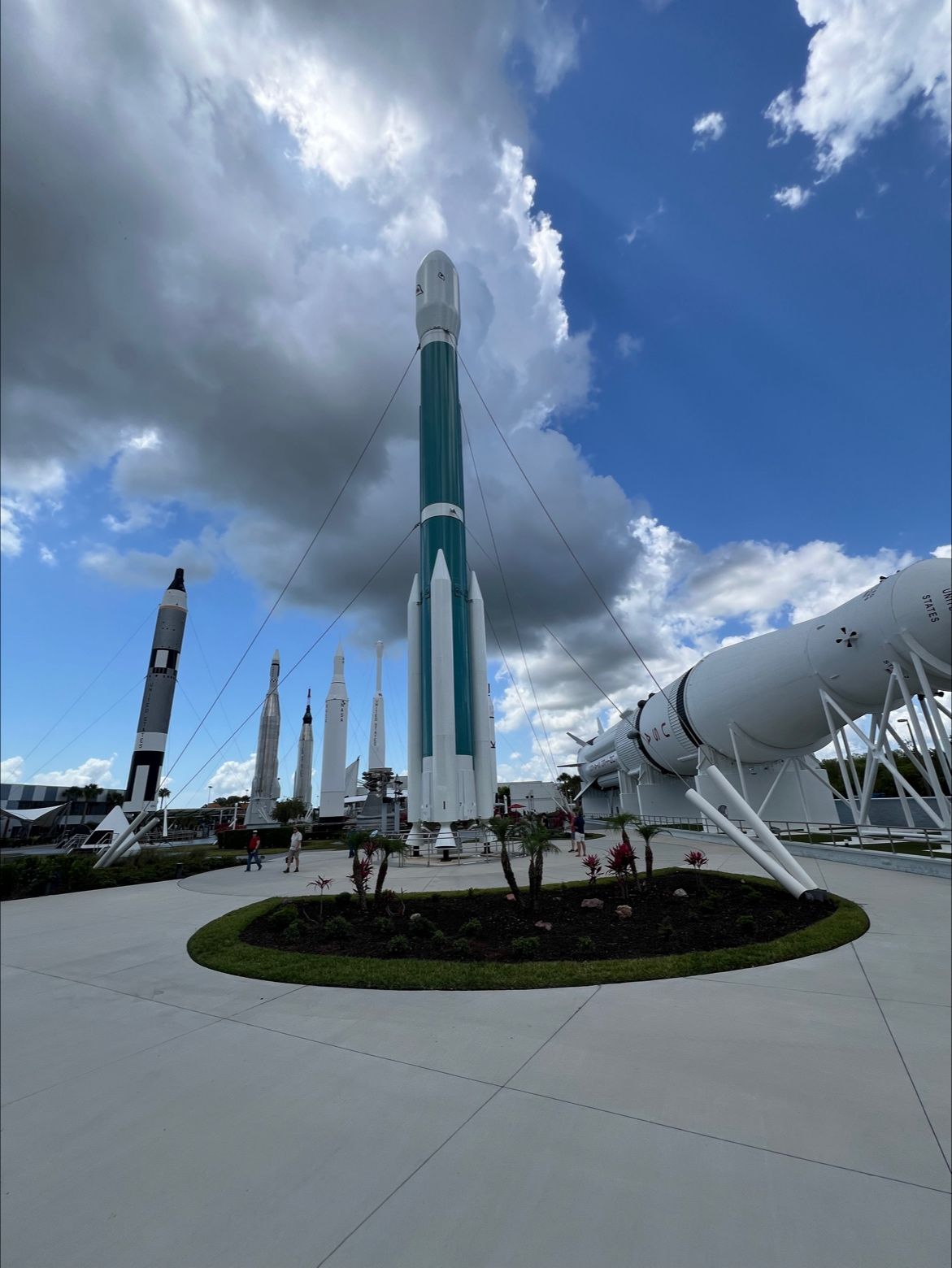 Allen Enterprises Teams with NASA and UCF to Design Lunar Autonomous Vehicles and Support the Next Generation of Engineers