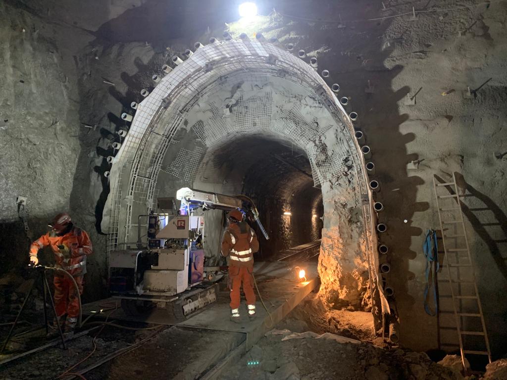 How Cloud-Based Data Management Benefits Large Infrastructure Projects