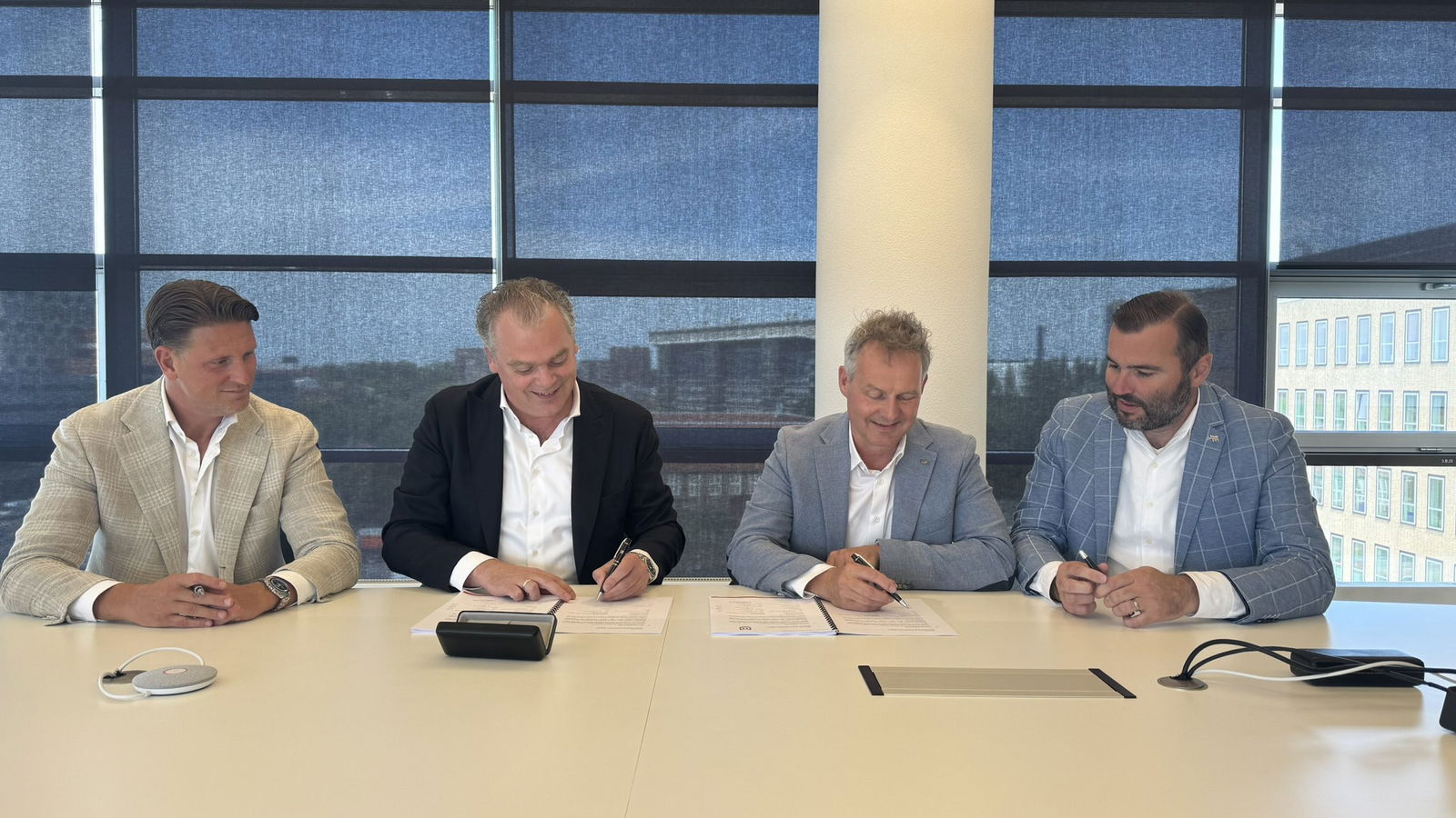 Mammoet signs contract with Heerema Marine Contractors for 2GW Program scopes