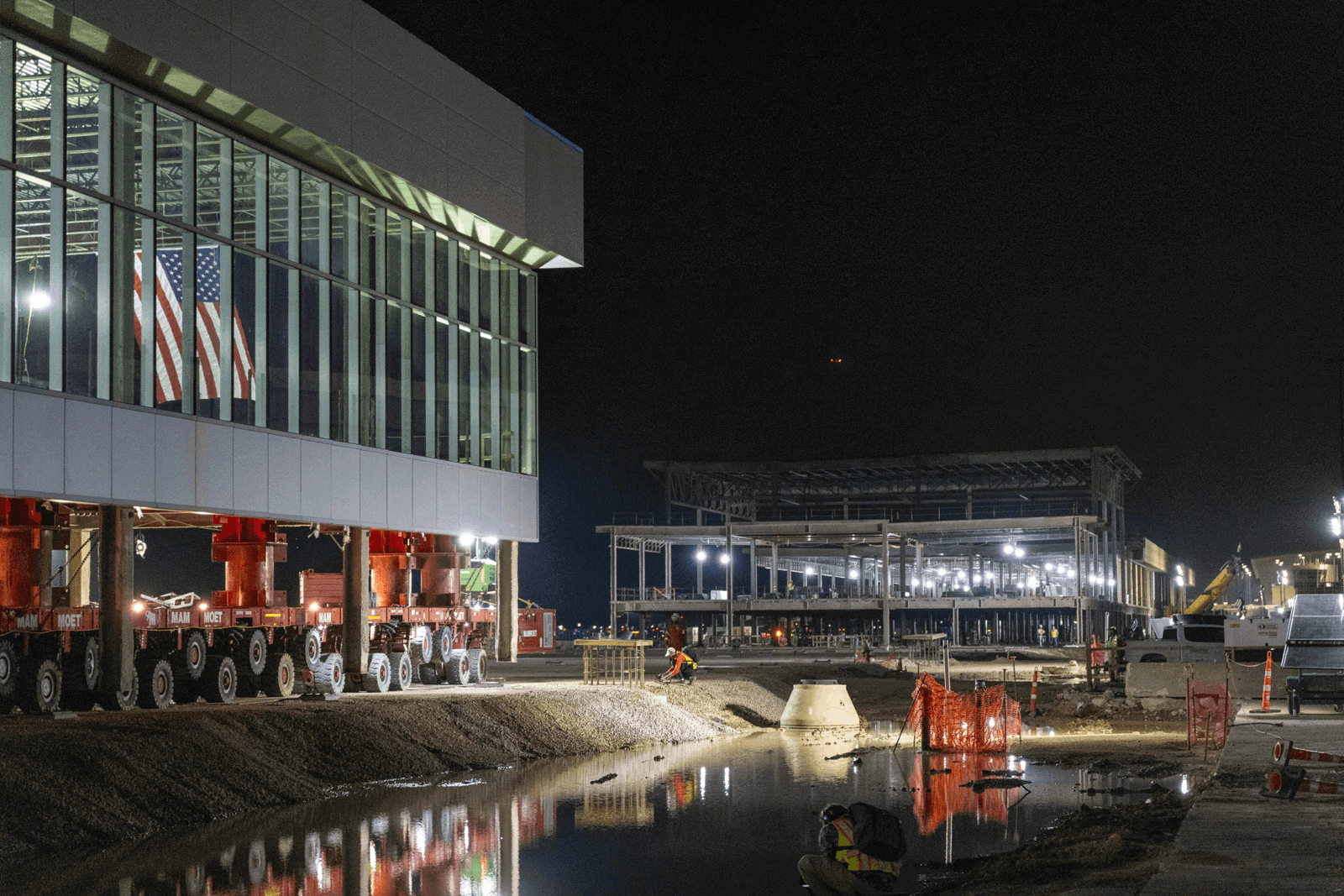 Mammoet completes Terminal F module installations at Dallas Fort Worth International Airport