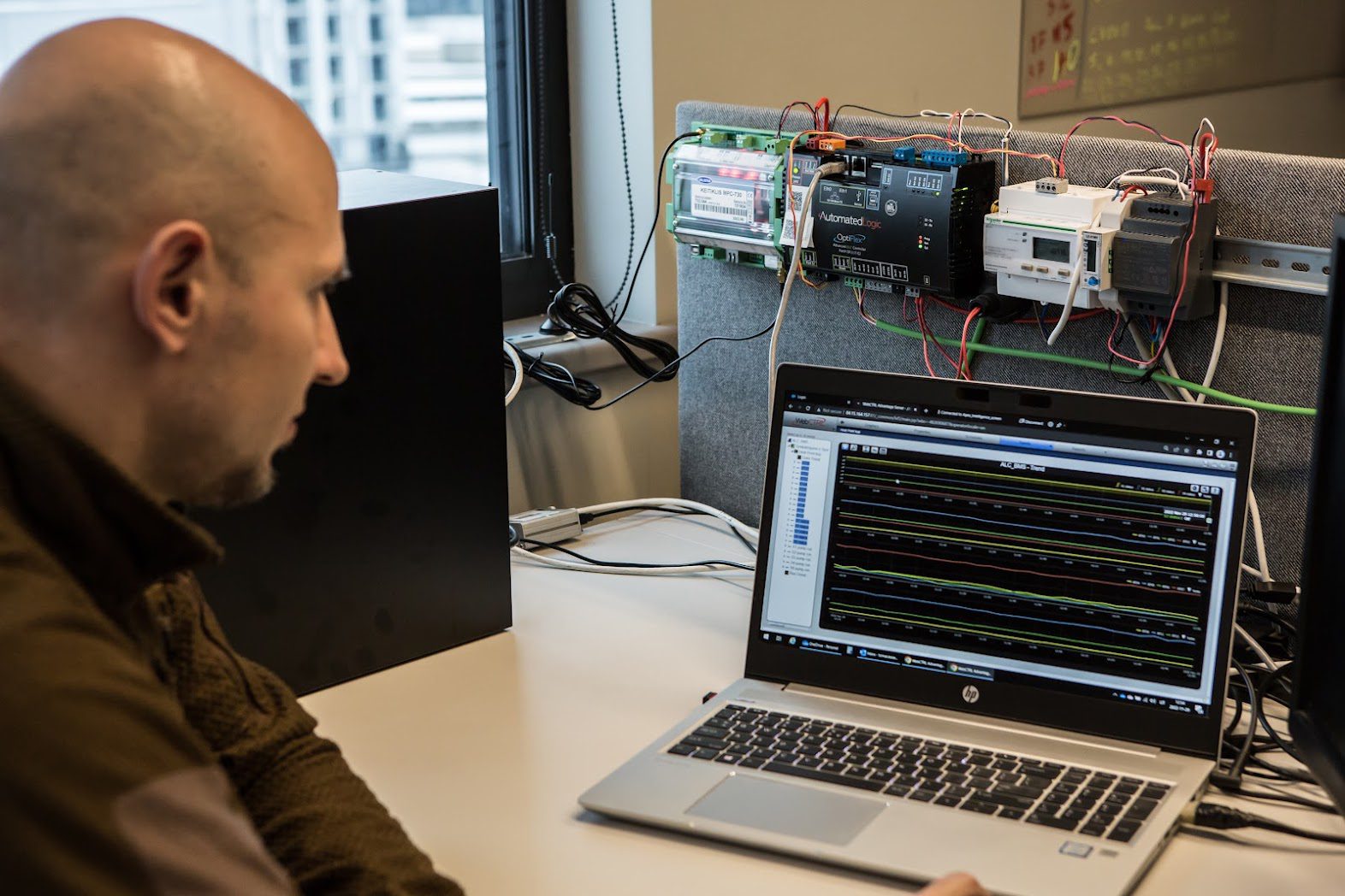 ECNO Says Buildings Must Halve Emissions Immediately; Energy Experts Call for Digital Renovations