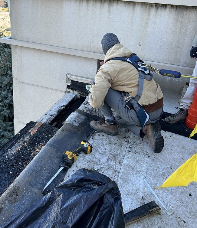 Western Specialty Contractors Mitigates Building Envelope Air, Moisture Infiltration Issues at Chicago Medical Center