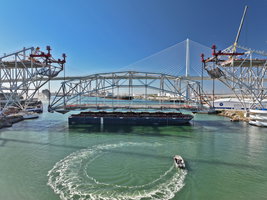 Successful removal of historic US 181 Harbor Bridge center span